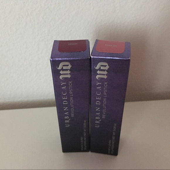 SOLD-Lipstick Bundle - Picture 2 of 8